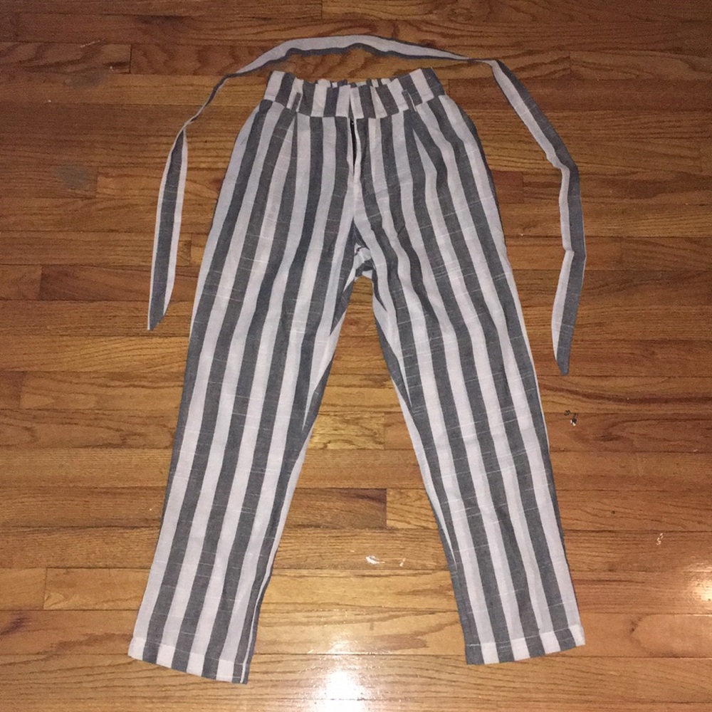 Straight gray and white striped pants with belt